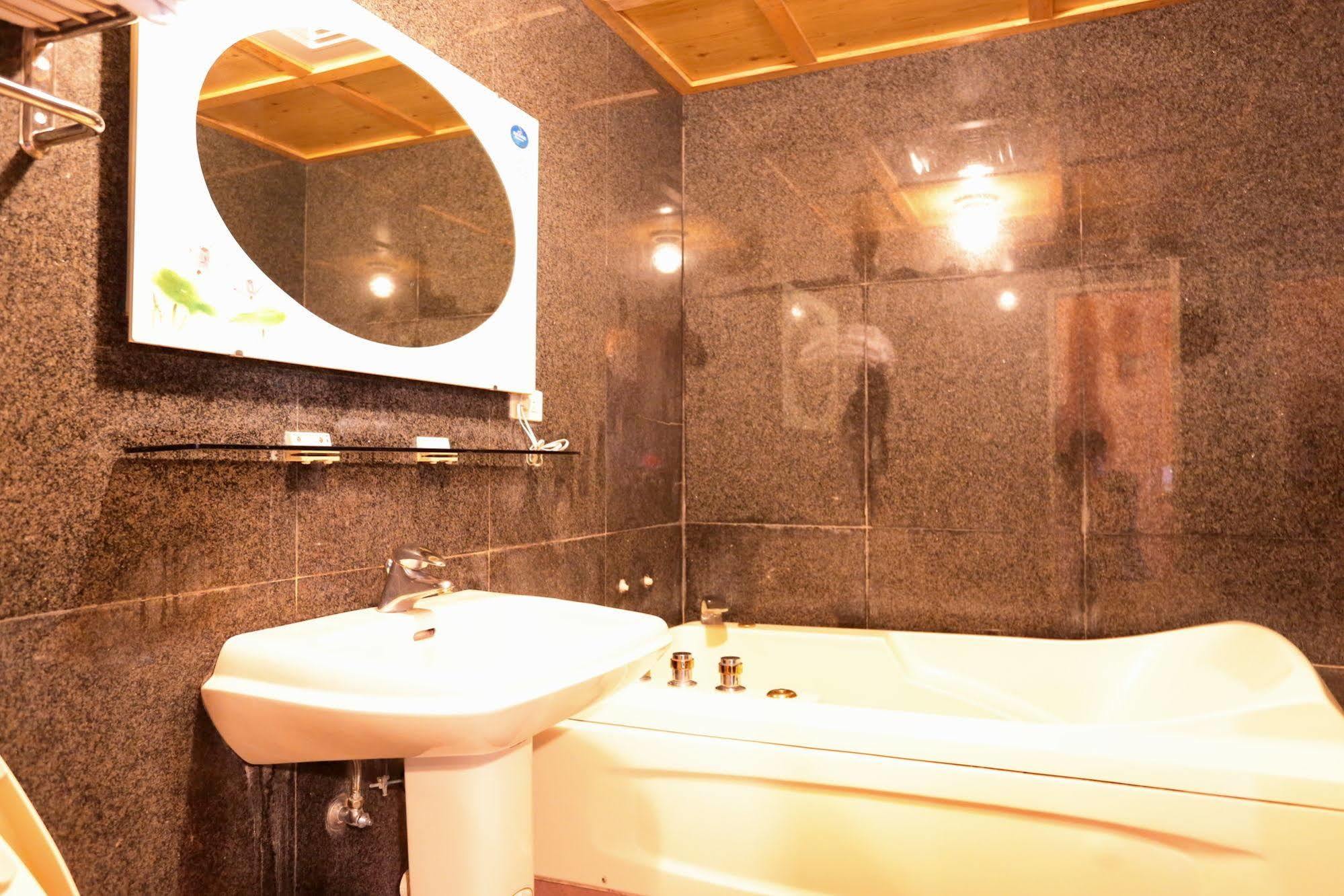 Kingtaiwan Hotel Lộc Cốc Ngoại thất bức ảnh